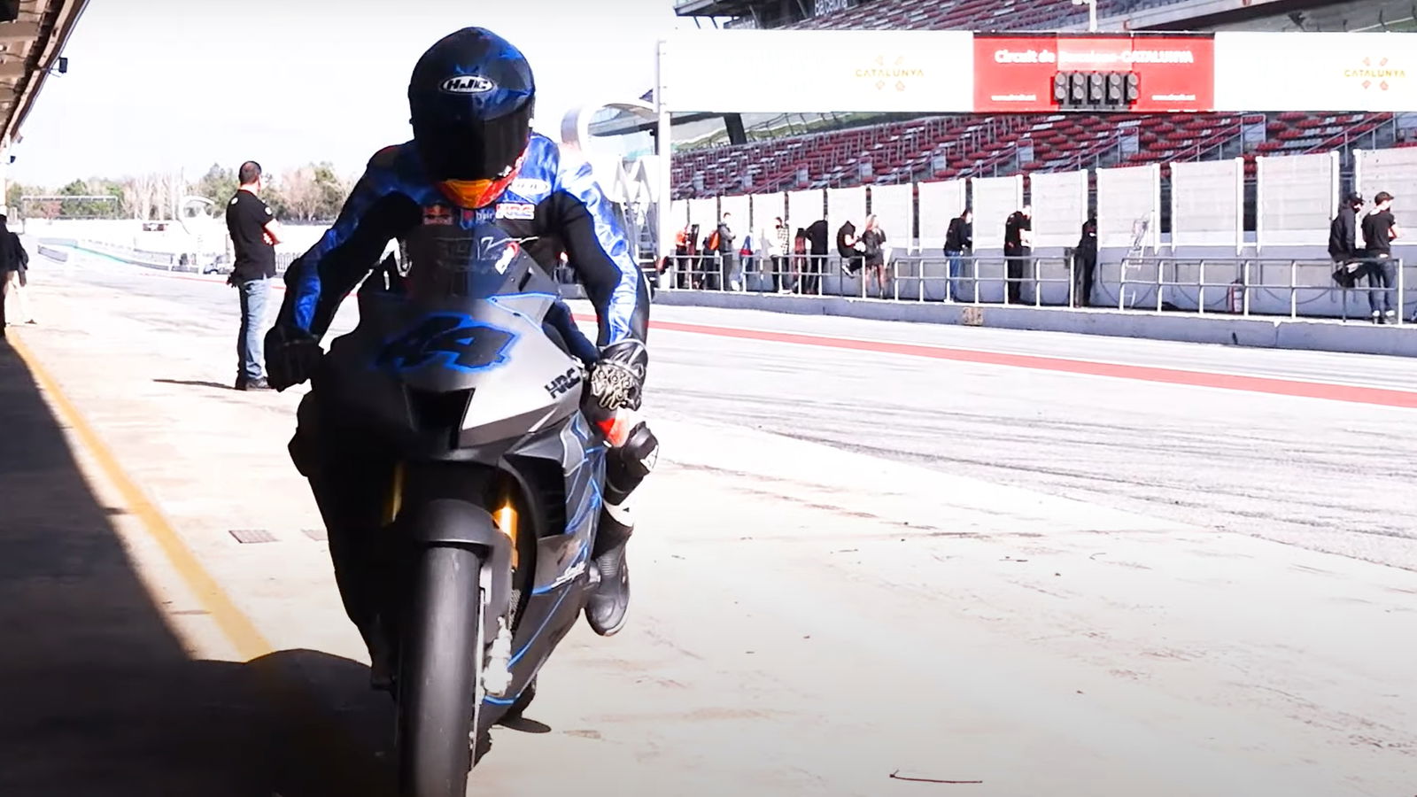 Pol Espargaro: 'Now it matches better with motorcycles than cars'